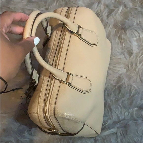 Handbag - Picture 3 of 5